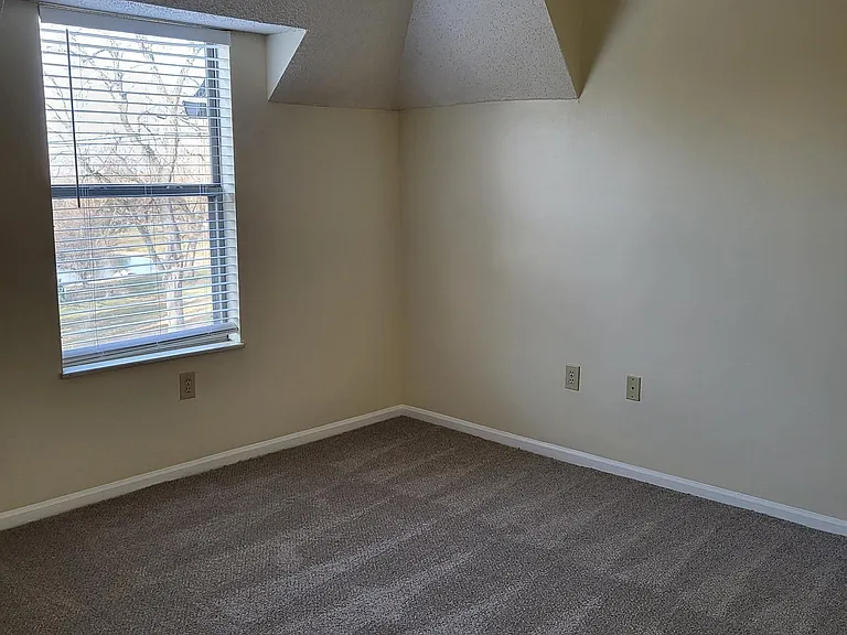 57 Buttles Ave — Photo 16