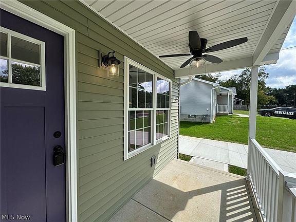 4th image of 3509 Sheridan Rd