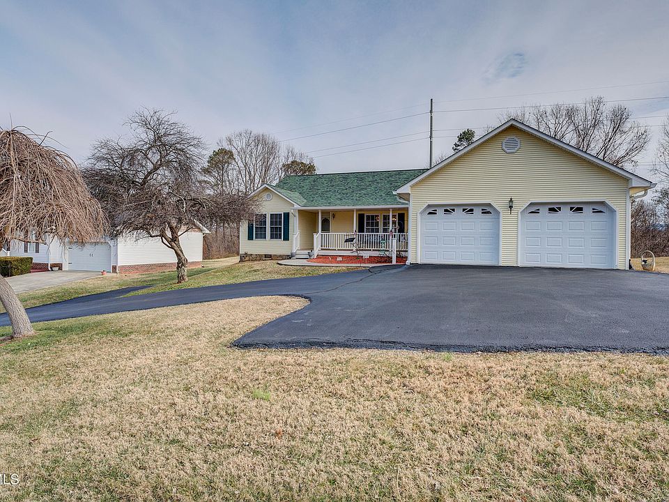 1st image of 139 Vanderbilt Dr