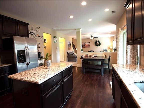 5th image of 541 Lee Road 483