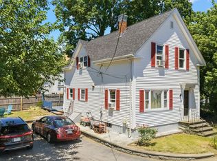 7 Woodwards Ln, Taunton, MA 02780