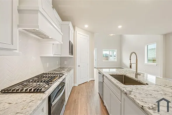 721 Ocean Palms Dr — Photo 31