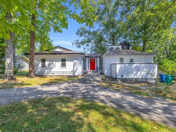 104 Chestnut Rdg, Greenwood, SC 29649