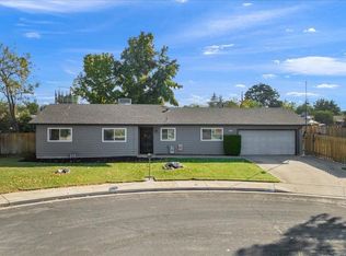 2821 Claremont Ave, Clovis, CA 93611