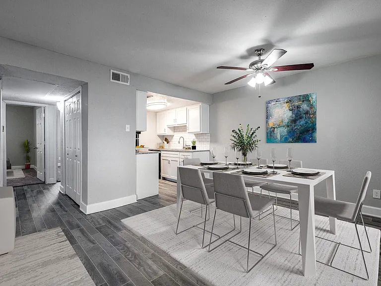 Lucia Apartments — Photo 4