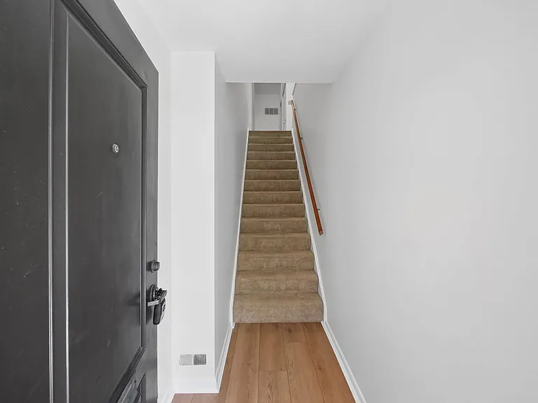2332 Dana Ave — Photo 5