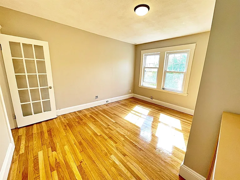 15 Puritan Rd — Photo 11