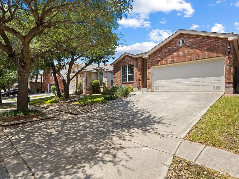 8719 Eagle Peak — Photo 2