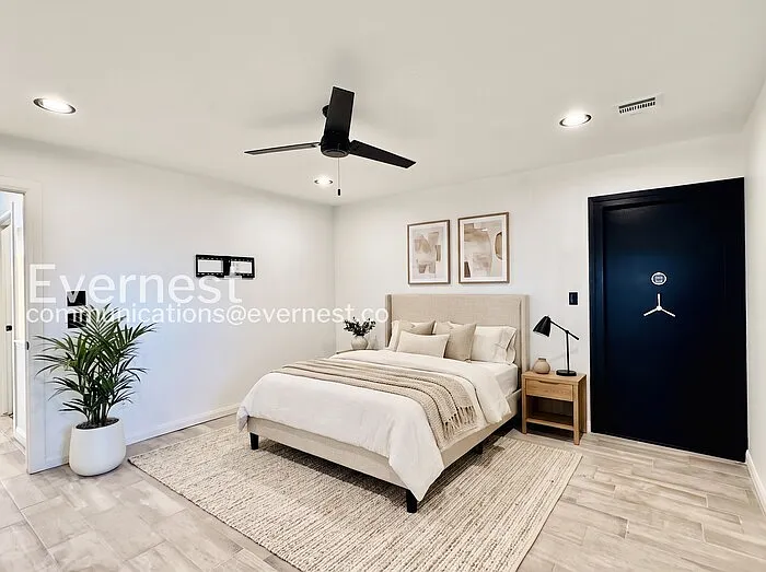 2 bed, 2.0 bath, 1200 sqft, $2,700 — Photo 4