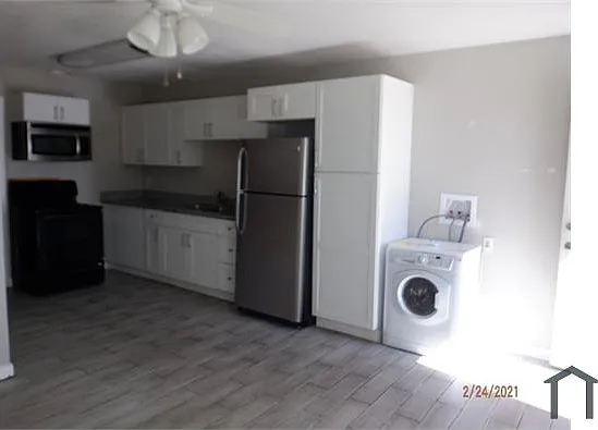 2405 Sunrise Ave #2 — Photo 10