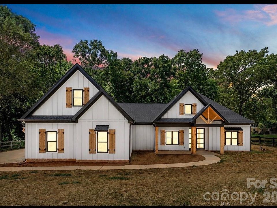 1st image of 10013 Mini Ranch Rd