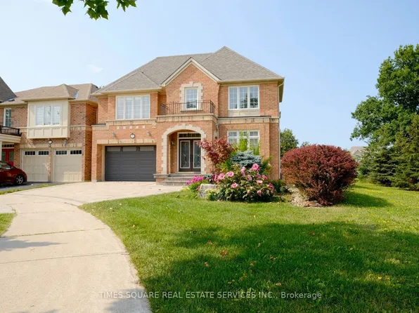 39 Gillings St, Markham, ON L6C 0G3