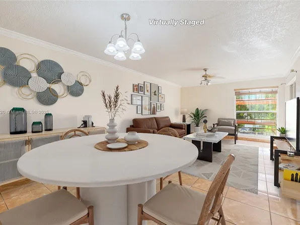 1910 W 56th St APT 3225, Hialeah, FL 33012