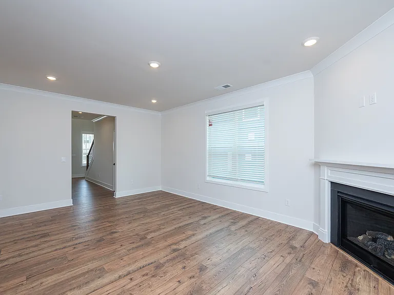 1000 Gresham Pl — Photo 17