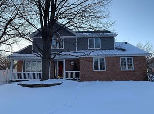 4600 Parkview Dr, Urbandale, IA 50322