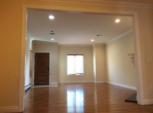 413 Westview Pl, Fort Lee, NJ 07024