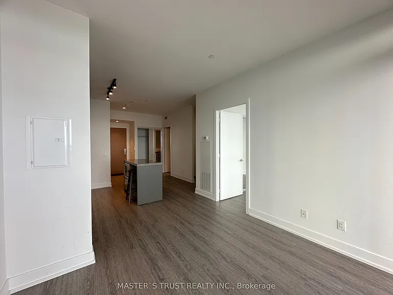 7 Grenville St #5806 — Photo 6