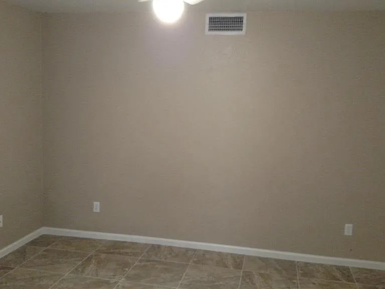 662 W Princeton Ave — Photo 15
