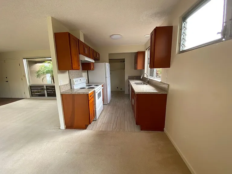 877 Maniniholo St — Photo 15