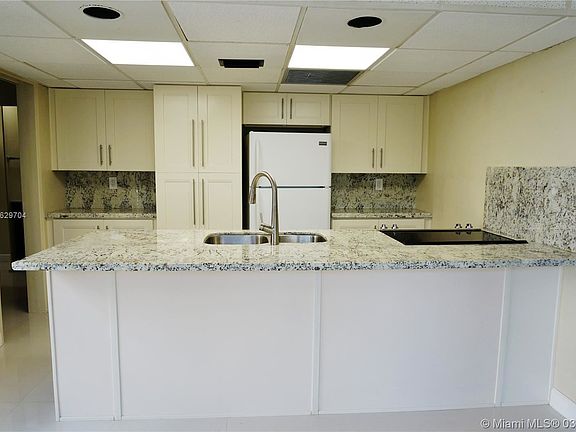 3rd image of 6504 Miami Lakes Dr E