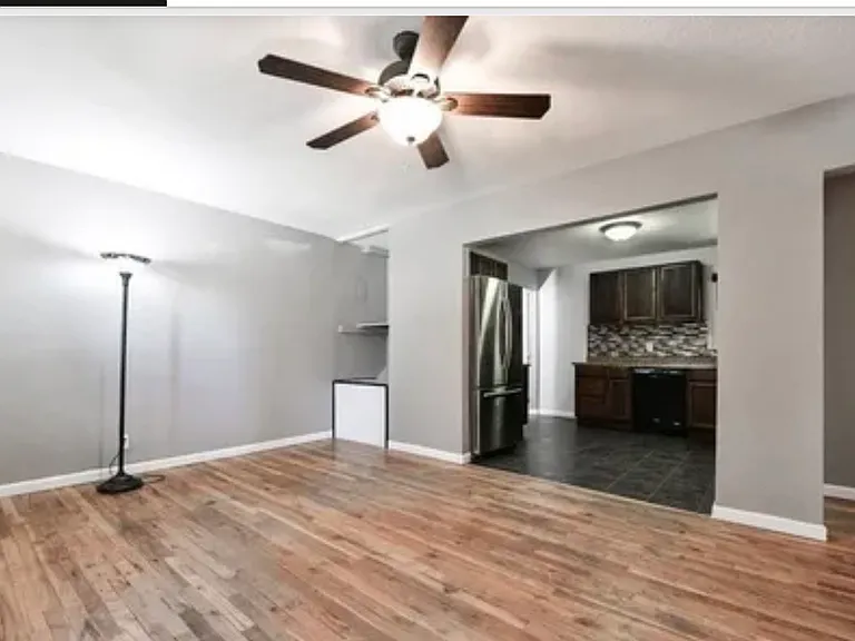 7509 Terry Dr — Photo 2
