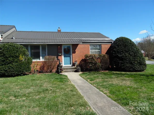257 Greenville Hwy, Brevard, NC 28712