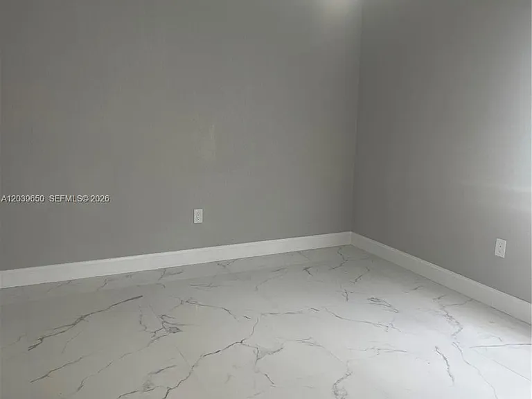 5909 SW 36th Ct #14 — Photo 20