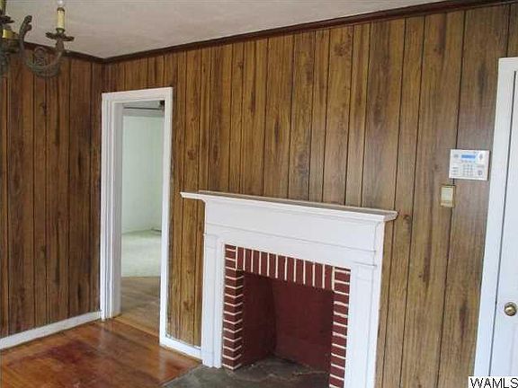2nd image of 50 Meadow Lawn