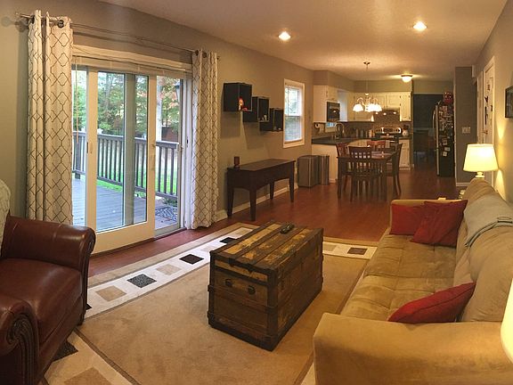 4th image of 1629 Tinkers View Dr
