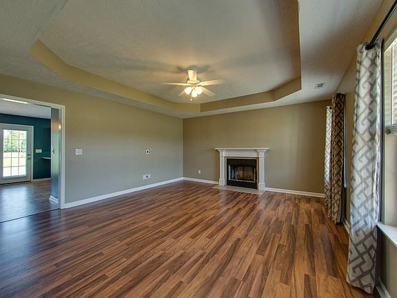 2nd image of 116 Kelso Ct
