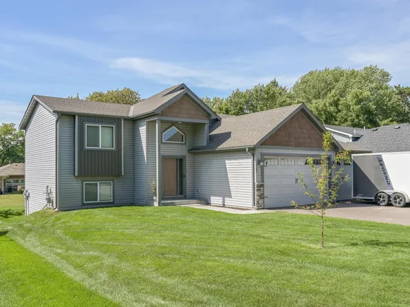 107 3rd Ave SW, Isanti, MN 55040