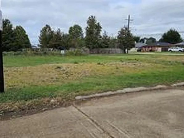 Iowa Ave, Kenner, LA 70062
