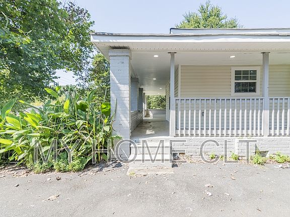 2nd image of 1818 Stowe Ave