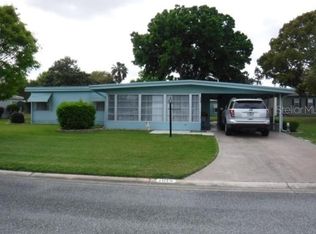 1015 Geneva Way, Grand Island, FL 32735