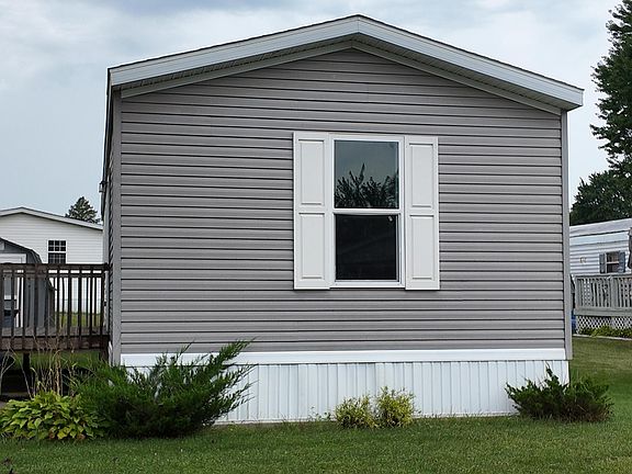 4th image of 69205 Garver Lake Rd #30