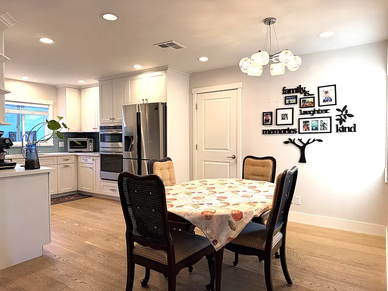 1390 Kintyre Way — Photo 8
