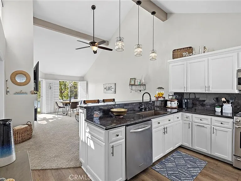 13 Brisa Del Lago — Photo 5