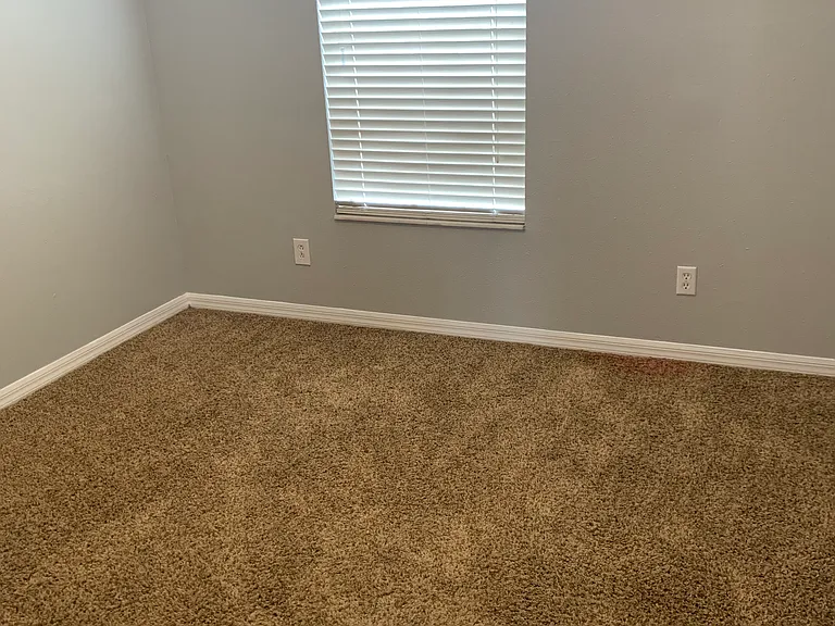 17446 Glenapp Dr — Photo 5