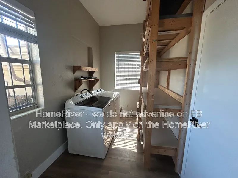 2 bed, 1.0 bath, 1196 sqft, $1,650 — Photo 4