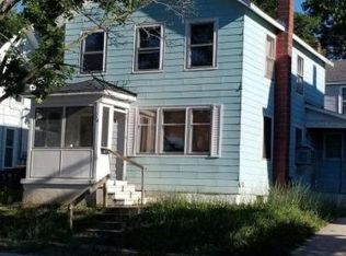 716 Lake Michigan Dr NW, Grand Rapids, MI 49504
