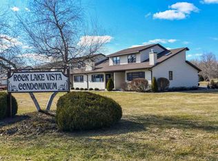 N6959 Rock Lake Rd APT 2, Lake Mills, WI 53551