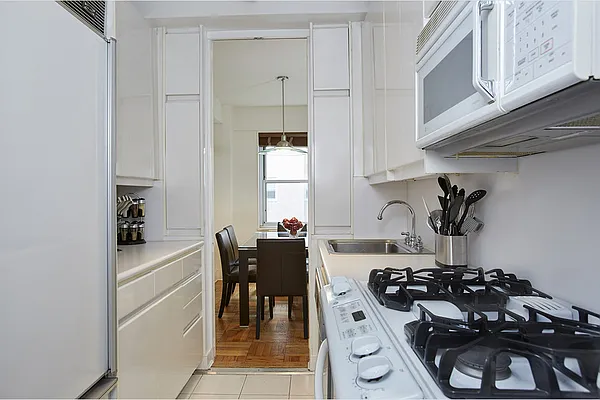 Sold by Stribling | media 16