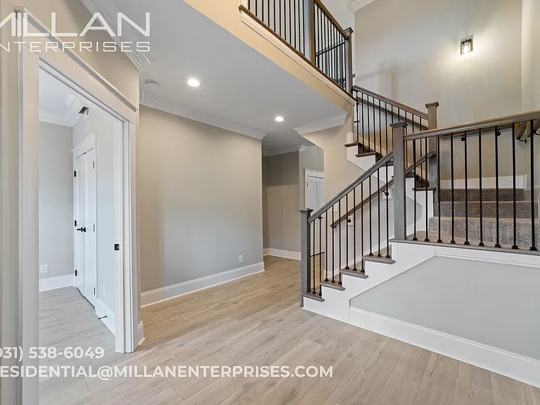 1088 Veridian Dr #B — Photo 3