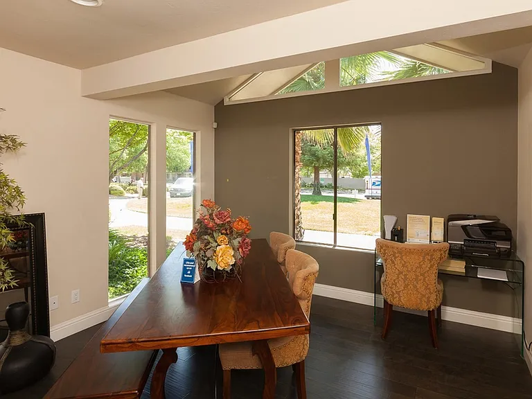 River Park Villas — Photo 15