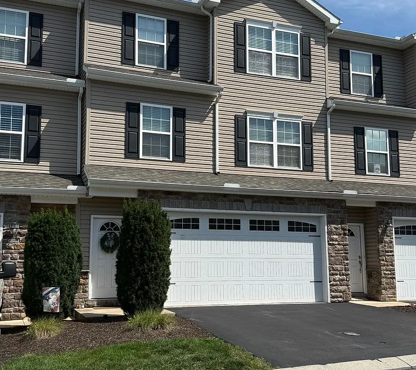 822 Spring Rock Ct
