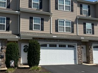 822 Spring Rock Ct, Mechanicsburg, PA 17055