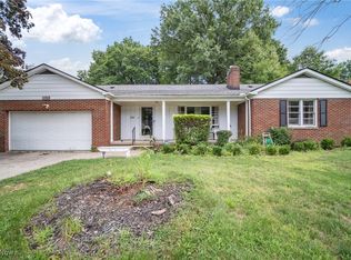 2083 Miami Rd, Euclid, OH 44117