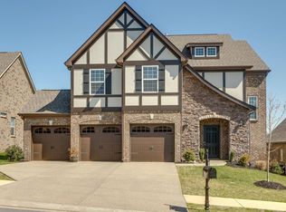 1016 Waterstone Dr, Lebanon, TN 37090