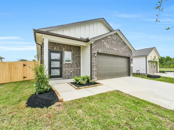 123 W Canopy Crossing Cir, Conroe, TX 77301