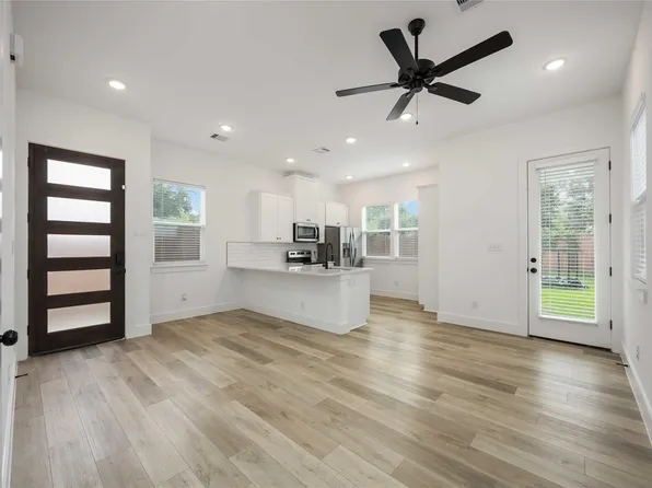 8508 Wileyvale Rd #B, Houston, TX 77016